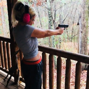 Meet your Posher, Sari